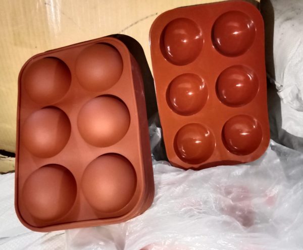 6 Ball Chocolate Mold (1p)